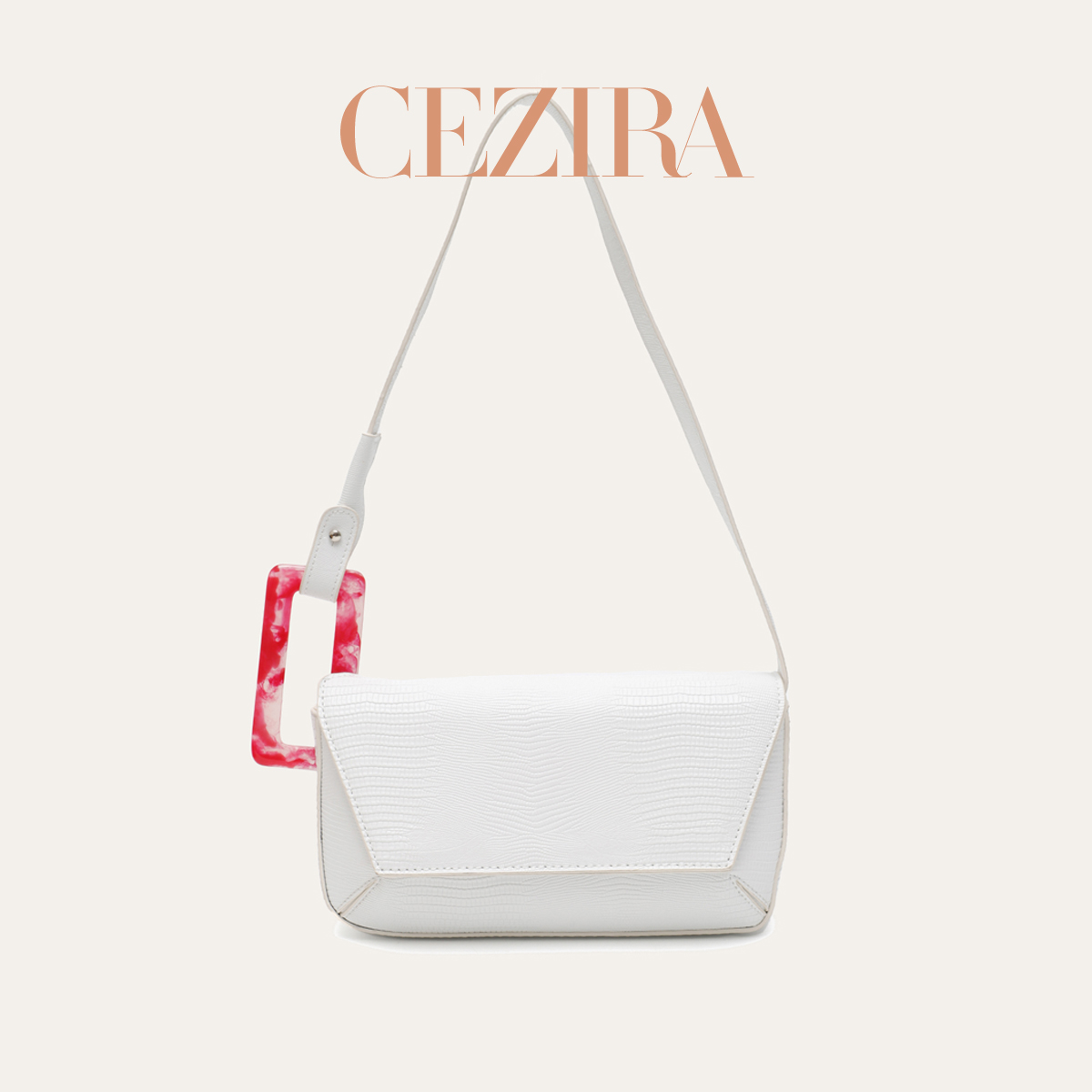 Borsa a Tracolla Quadrata in P - Luxury Bags Vegan recensione e prezzo