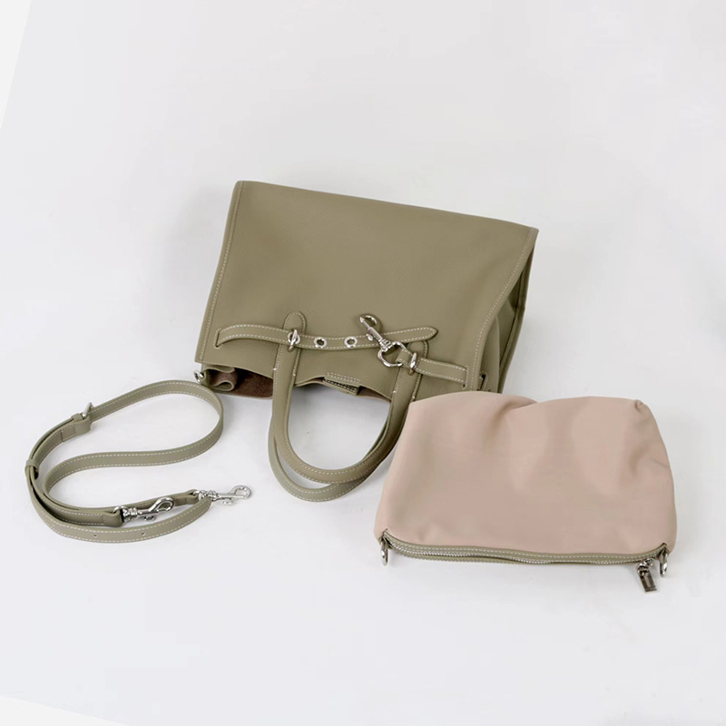 Borse da donna con fibbia in a - Luxury Bags With Silver Hardware recensione e prezzo